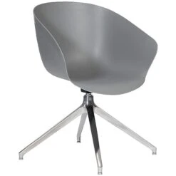 Summit Scoot Polypropylene Pyramid Base Visitor Chair